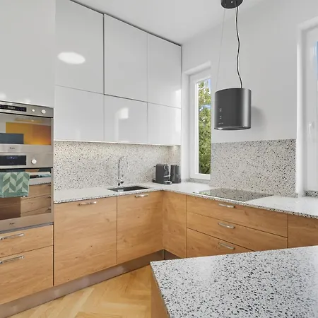 Elegant Terrace - Heart Of Old Town Апартаменти Братислава