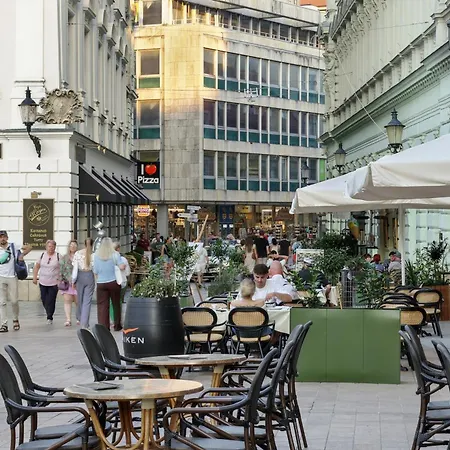 Elegant Terrace - Heart Of Old Town * Братислава