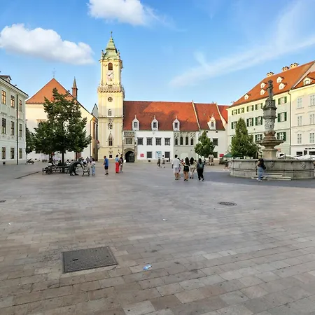 Daire Elegant Terrace - Heart Of Old Town *