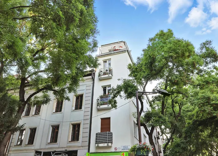 Elegant Terrace - Heart Of Old Town