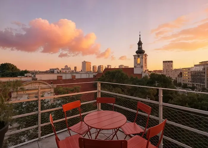 Elegant Terrace - Heart Of Old Town
